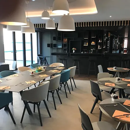 Novotel Centre Готель Кольмар