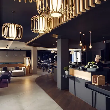 Novotel Centre Готель 4*
