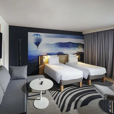 Novotel Centre Hotel