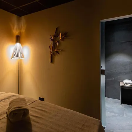 Готель Novotel Centre 4*