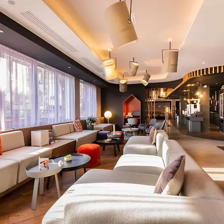 Novotel Centre Hotel 4*
